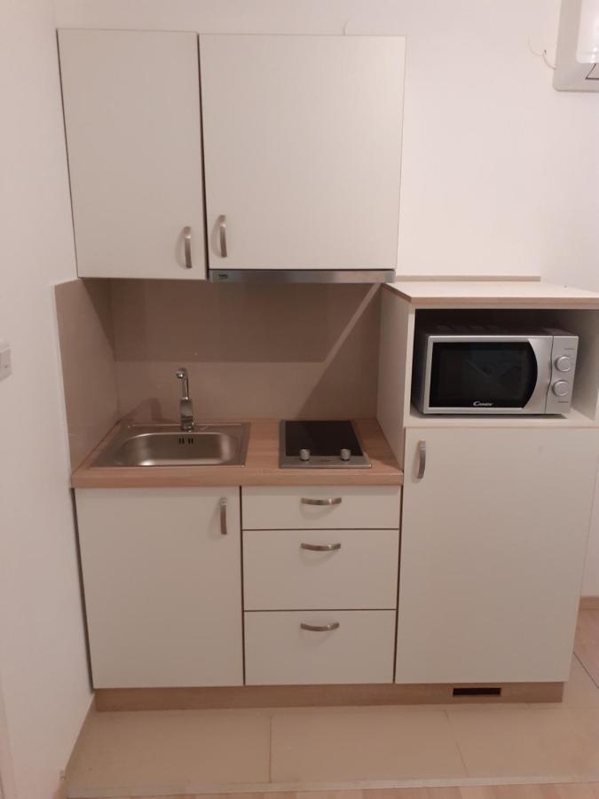 Apartmani Kid Vir Exterior photo